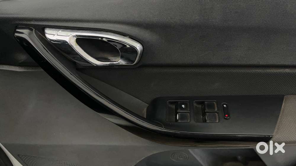 Tata Tigor 1.2 Revotron Xz Option, 2017, Petrol