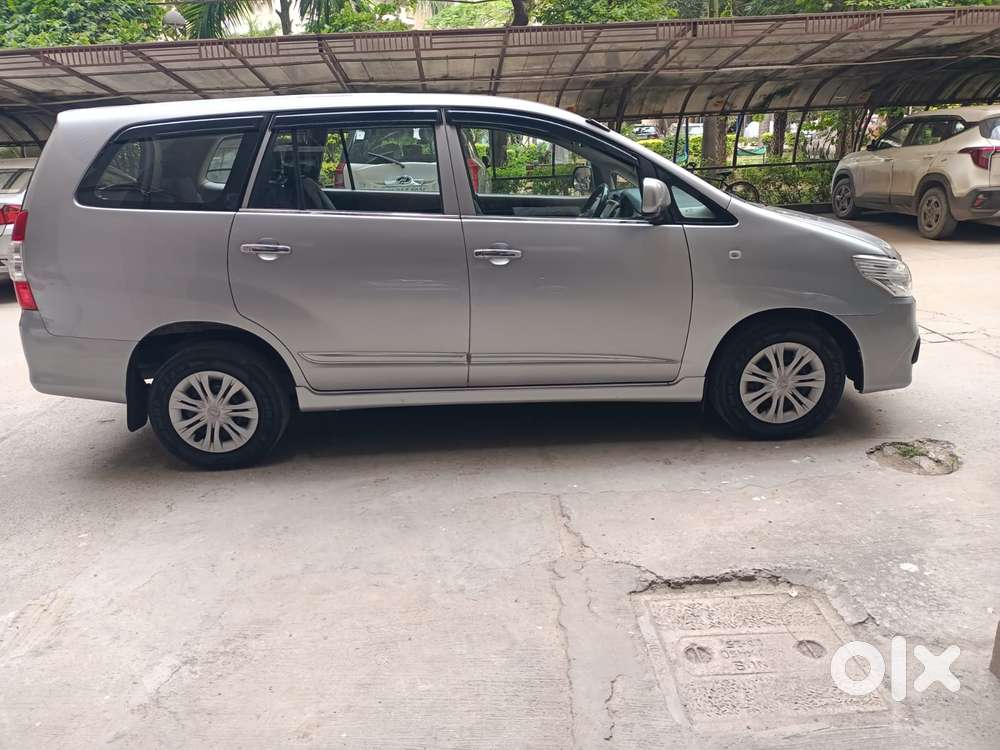 Toyota Innova 2.5 G (diesel) 7 Seater Bs Iv, 2016, Diesel