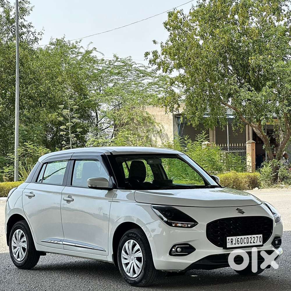 Maruti Suzuki New-gen Swift Vxi, 2025, Petrol