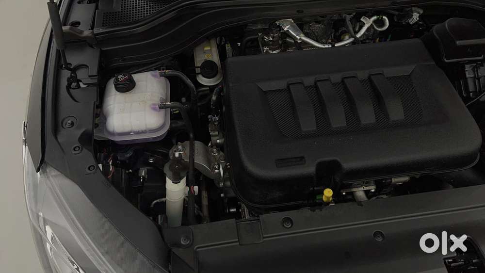 Mahindra Xuv700 2.2 Ax 5 Diesel Mt 7 Str, 2024, Diesel