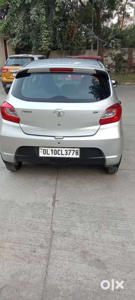 Tata Tiago 1.2 Revotron Xm, 2018, Petrol