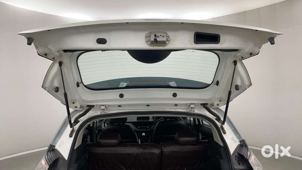 Tata Nexon 1.2 Revotron Xz Plus Dual Tone, 2019, Petrol