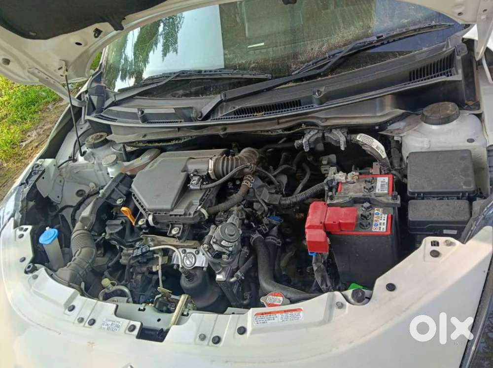 Maruti Suzuki Swift 1.2 Lxi (o), 2024, Petrol