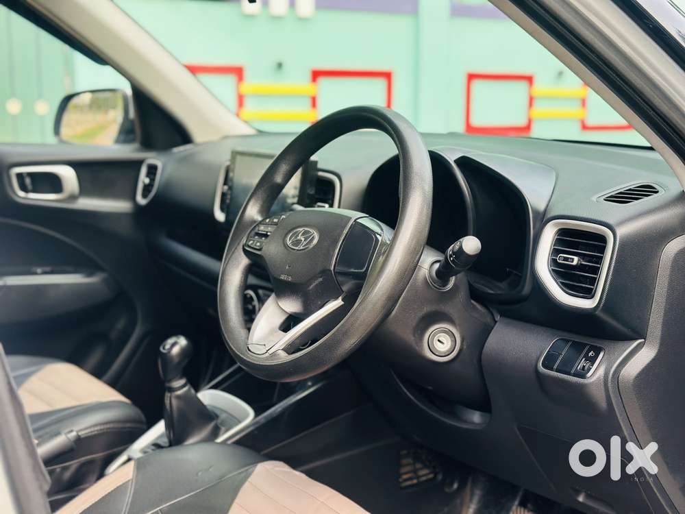Hyundai Venue 1.2 S (o), 2020, Petrol