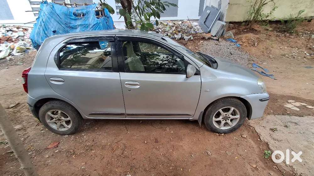 Toyota Etios Liva 2012 Diesel Manual 96000 Km Driven