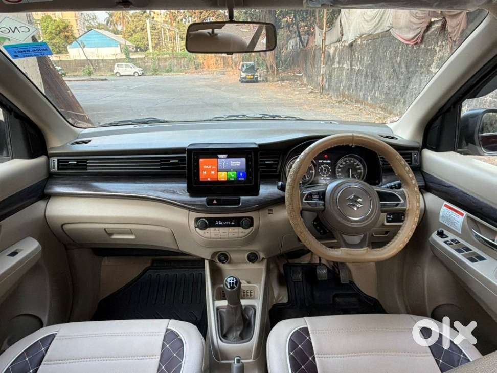 Maruti Suzuki Ertiga Zxi (o) Cng [2022-2023], 2022, Petrol