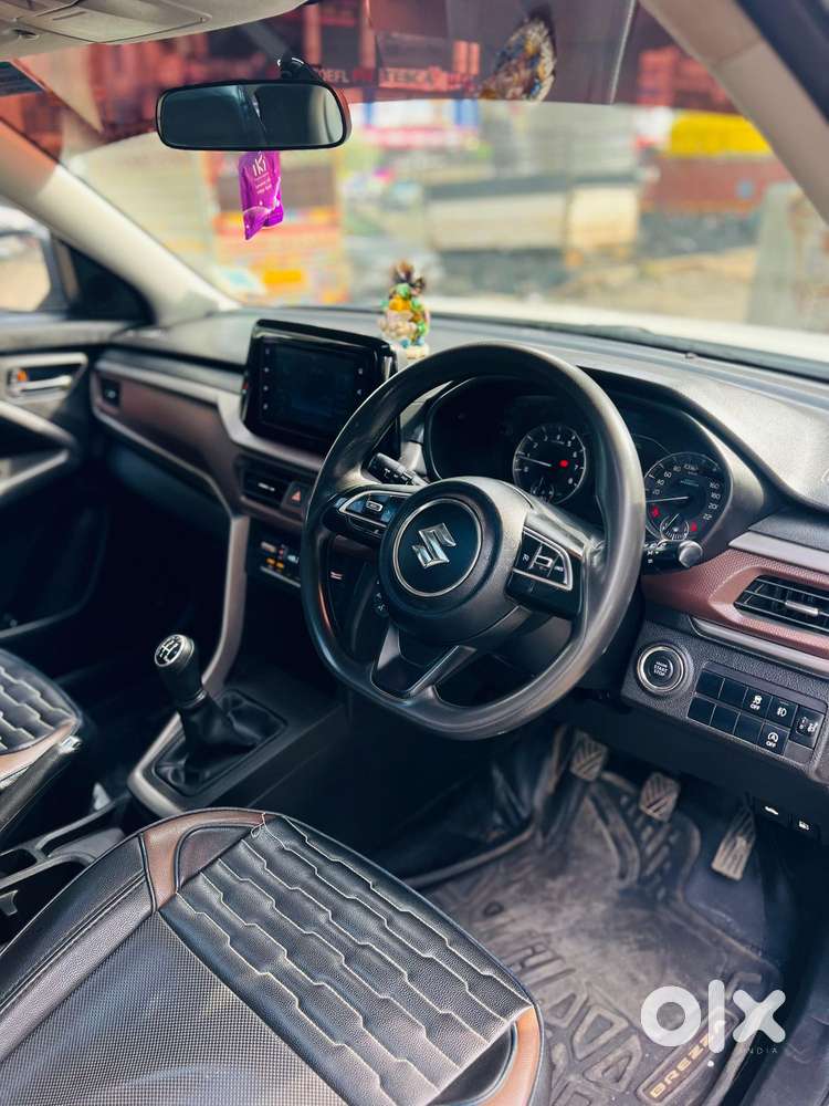 Maruti Suzuki Brezza 1.5 Zxi Smart Hybrid, 2022, Petrol