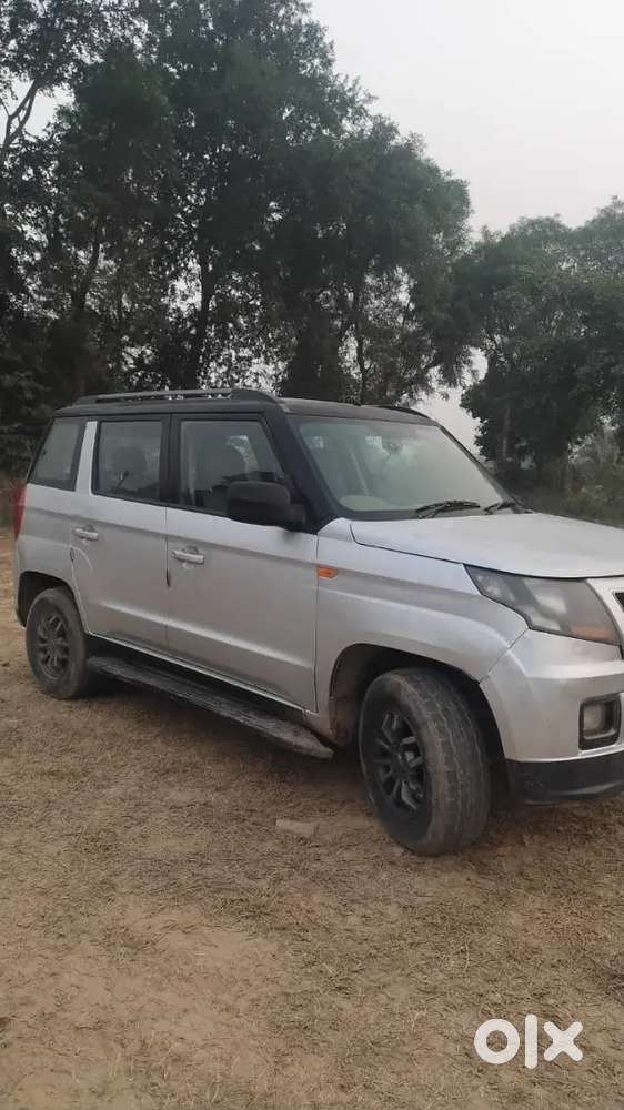 Mahindra Tuv 300 2017