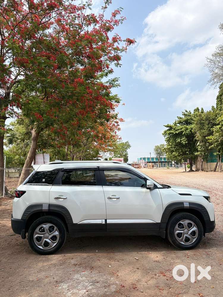 Maruti Brezza Lxi 2024