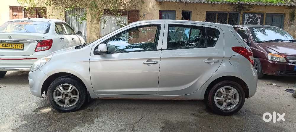 Hyundai I20 2011 Petrol Well Maintained