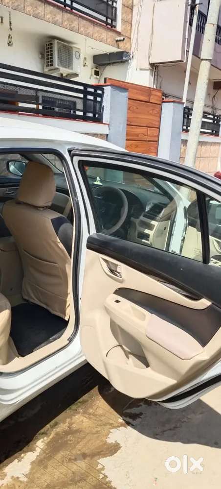 Maruti Suzuki Ciaz 2015 Diesel 122000 Km Driven