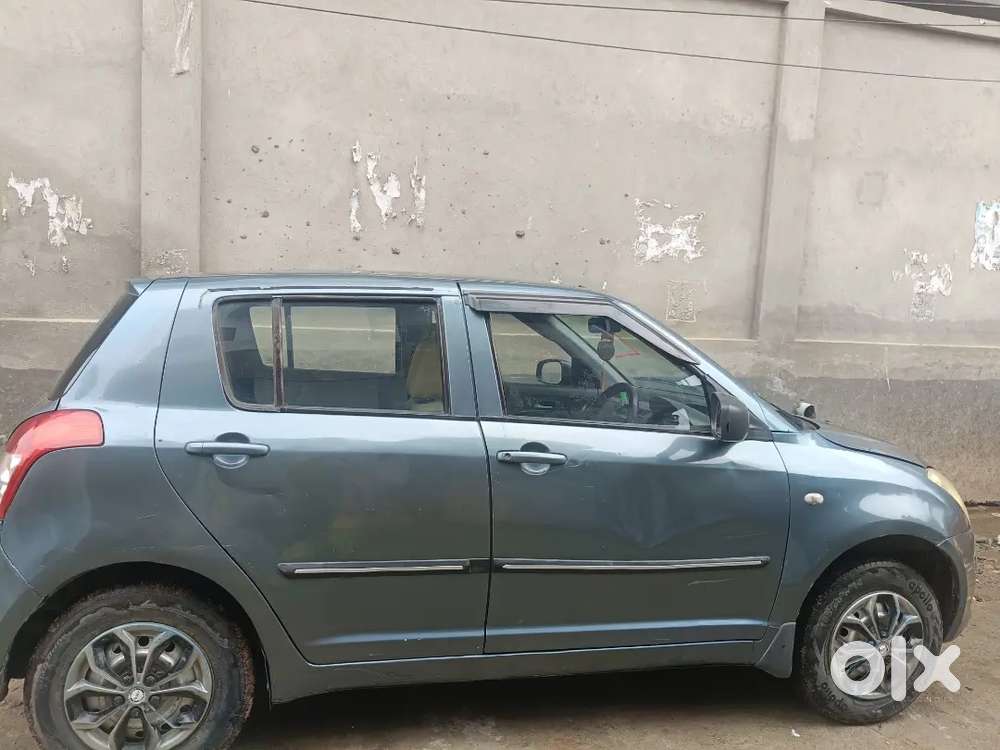 Maruti Suzuki Swift 2007 Petrol