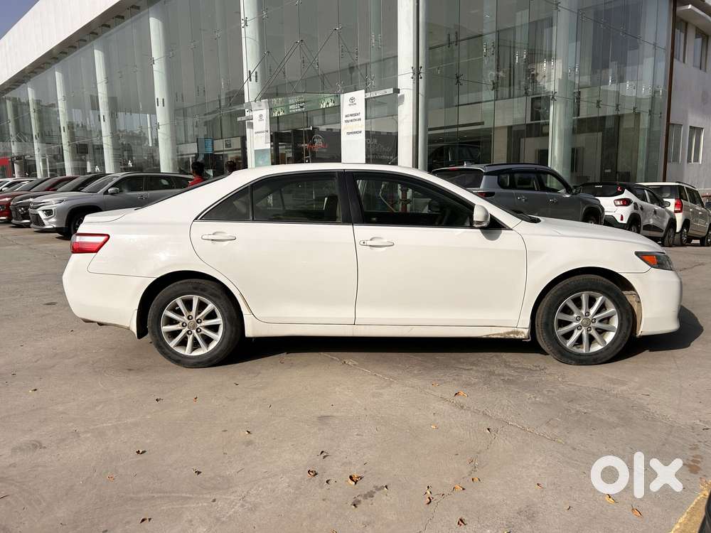 Toyota Camry V4 (mt), 2011, Petrol