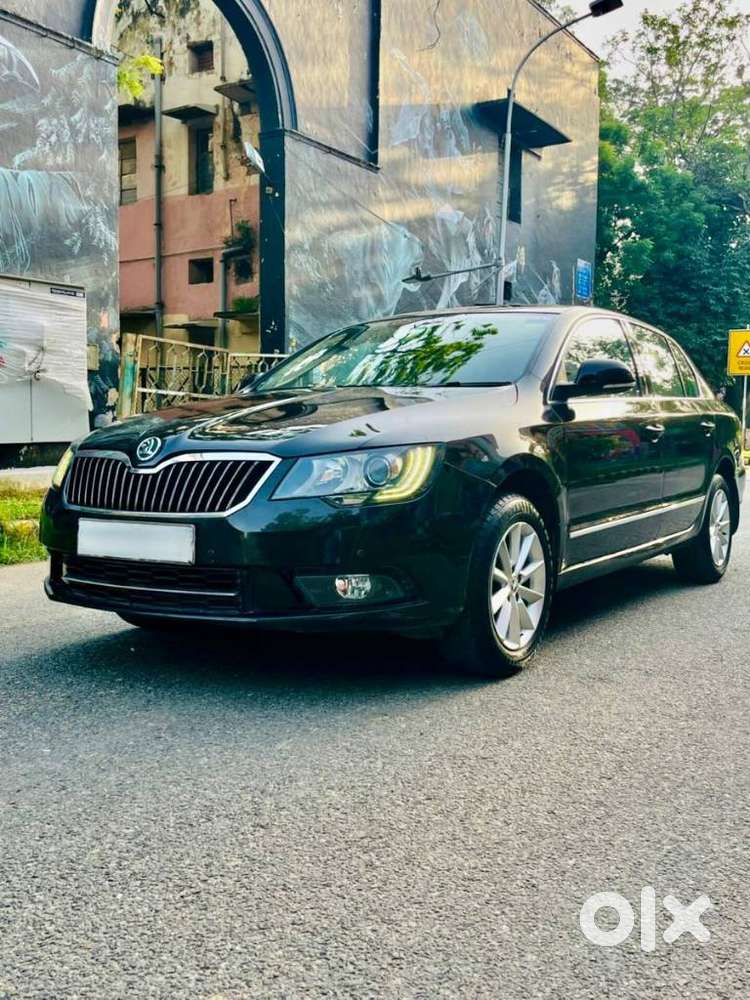 Skoda Superb Elegance 1.8 Tsi At, 2014, Petrol