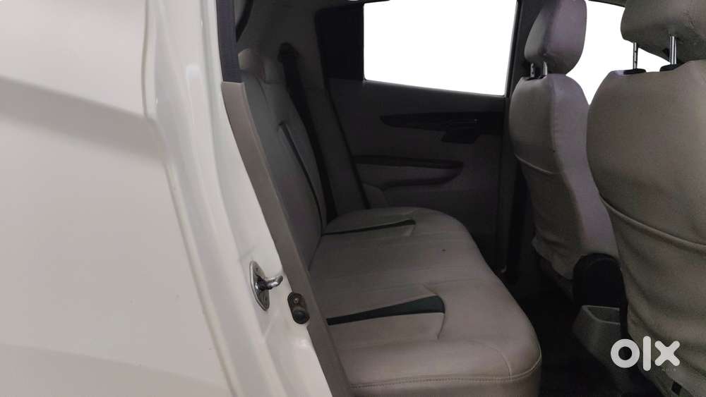 Mahindra Kuv 100 Mfalcon G80 K4 5str, 2016, Petrol