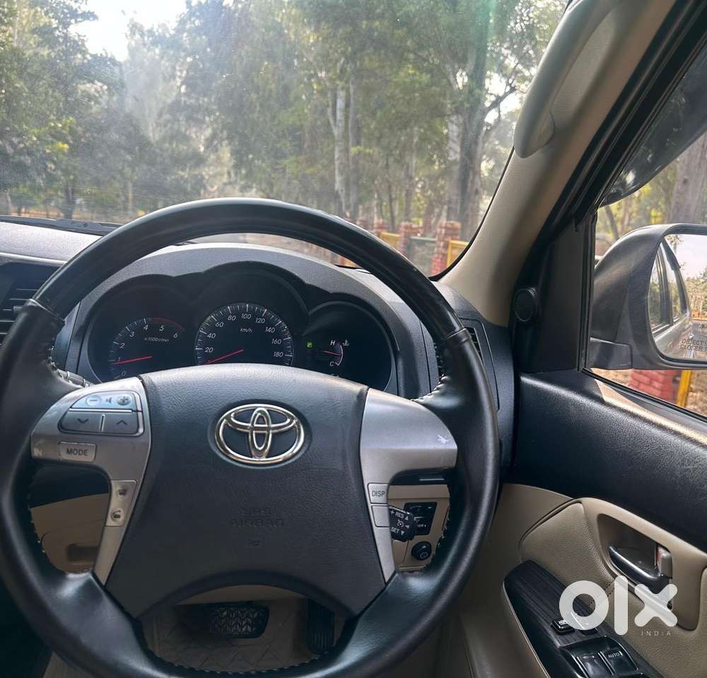 Toyota Fortuner 2011-2016 4x2 At, 2014, Diesel