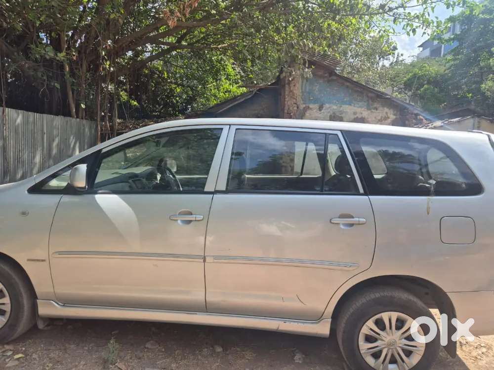 Toyota Innova 2013 Diesel 225800 Km Driven