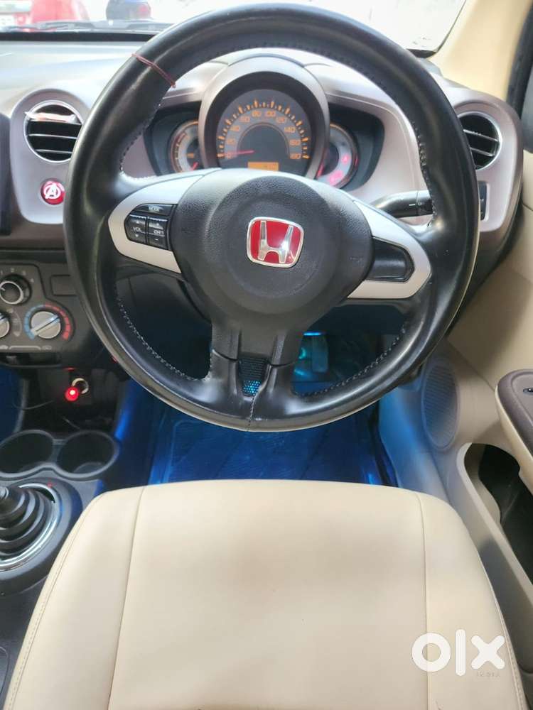 Honda Brio 2013 Petrol Well Maintained