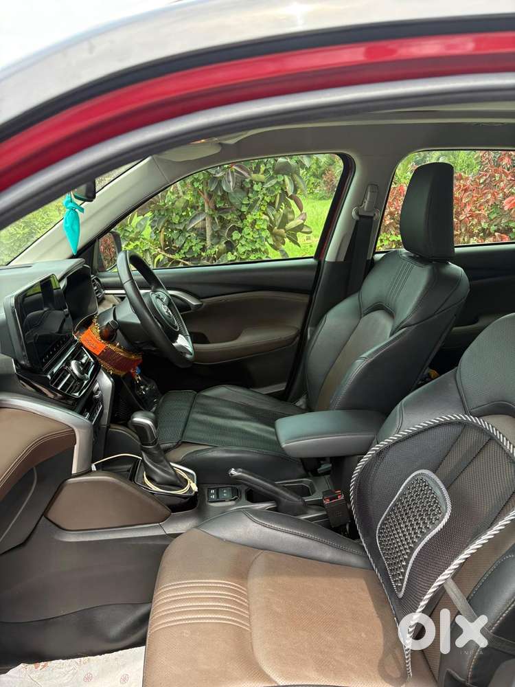 Toyota Urban Cruiser Hyryder 1.5 V Hybrid, 2025, Cng & Hybrids
