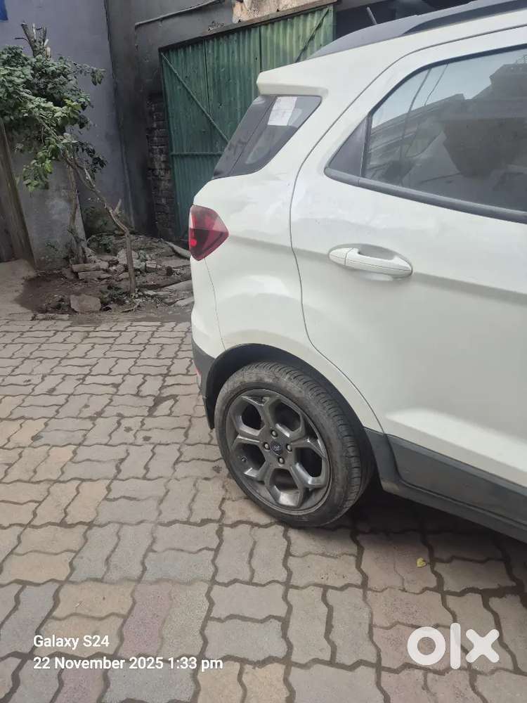 Ford Ecosports Top Model With Sunroof In Good Condition