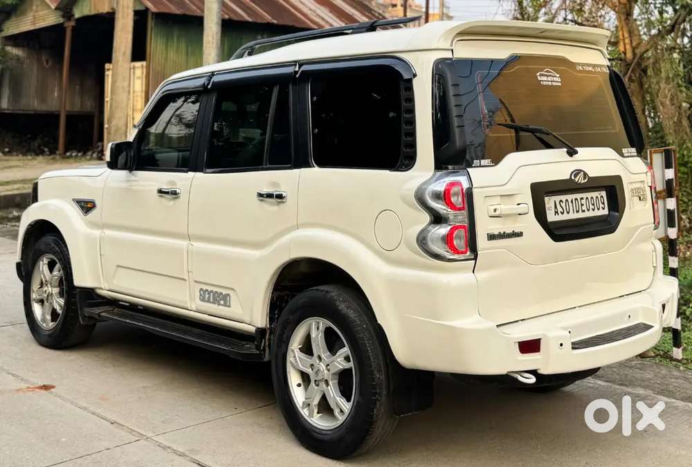 Mahindra Scorpio 2017 Diesel 86000 Km Driven