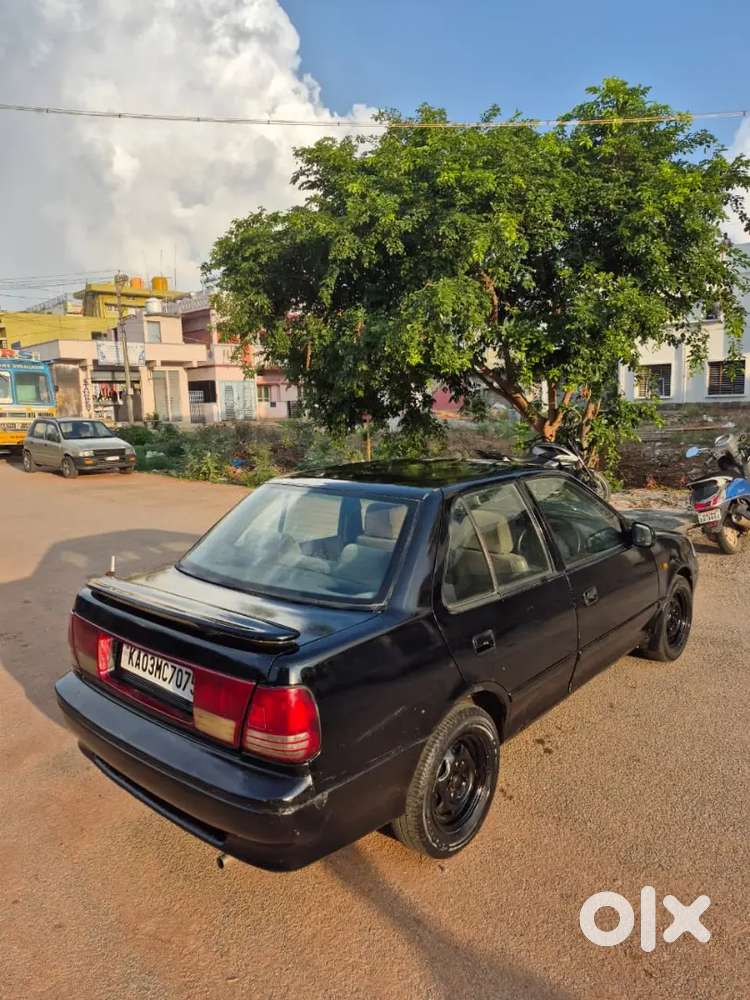 Maruti Suzuki Esteem 2004 Vxi