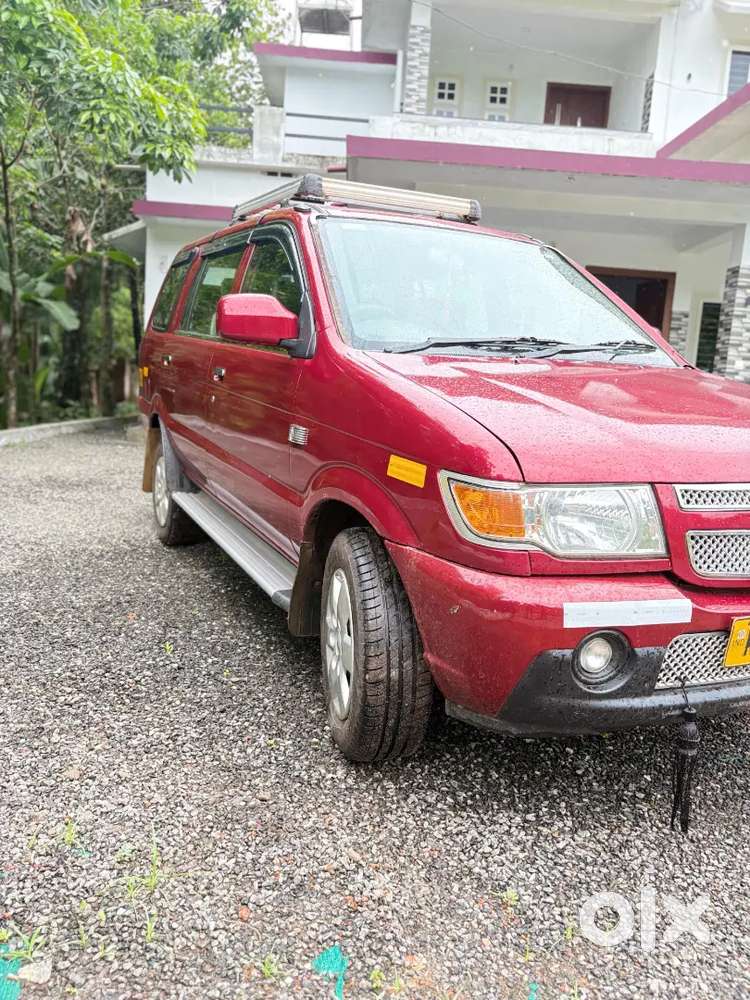 Chevrolet Tavera Neo 2012 Diesel Well Maintained