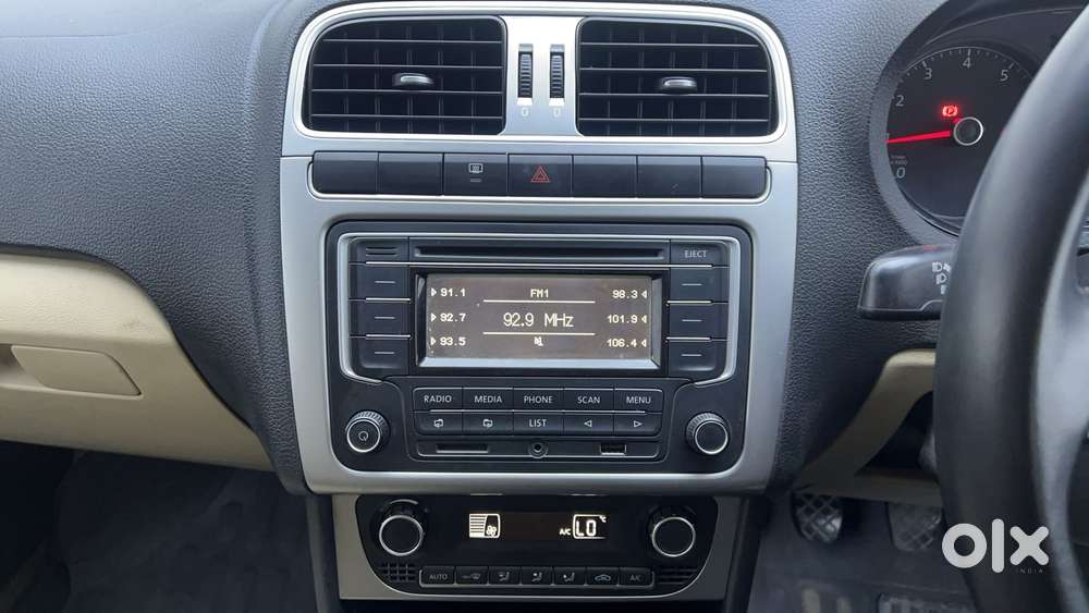 Volkswagen Polo 2009-2013 Petrol Highline 1.2l, 2015, Petrol