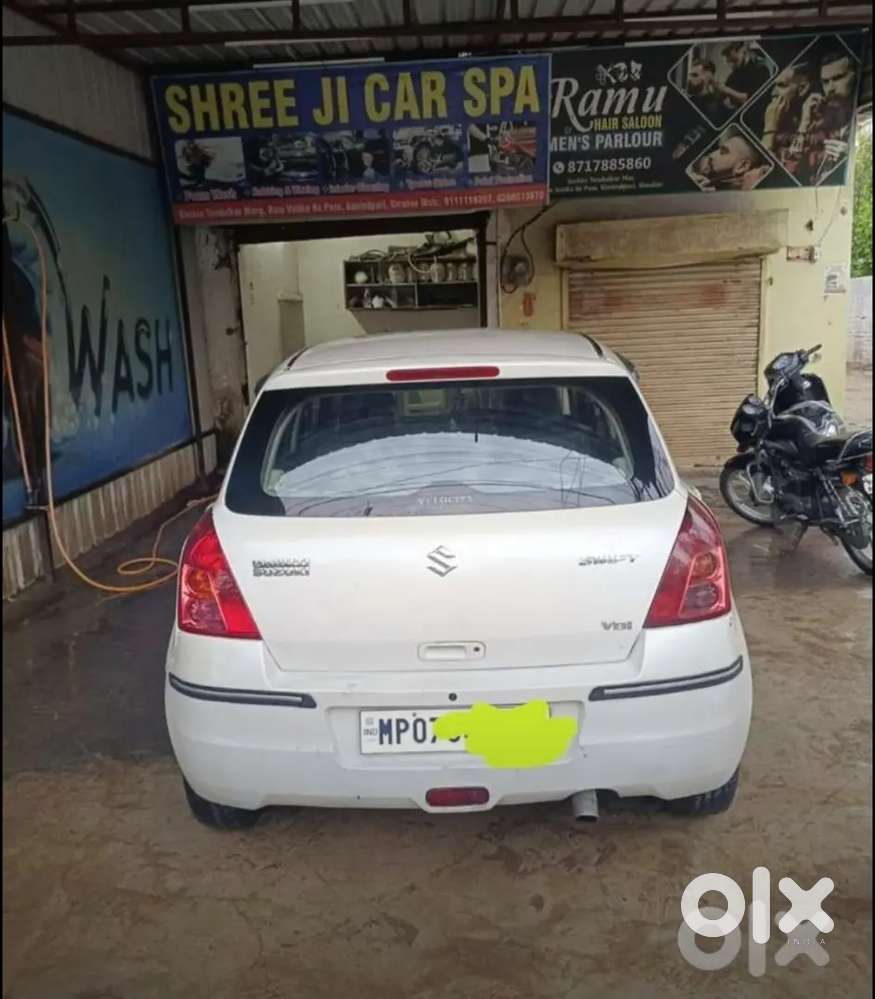 Maruti Suzuki Swift 2011 Diesel 225000 Km Driven