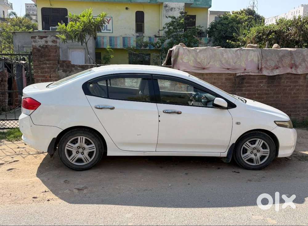 Honda City 2011 Petrol White Colour