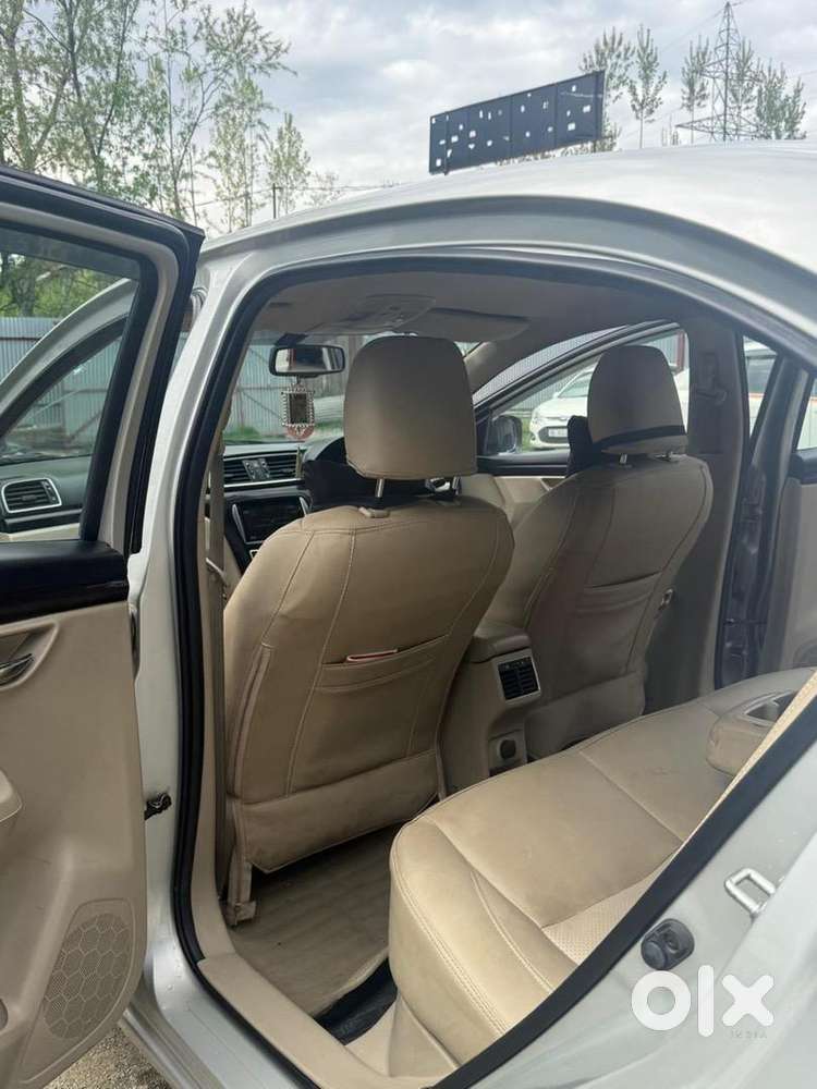 Maruti Suzuki Ciaz Petrol Well Maintained