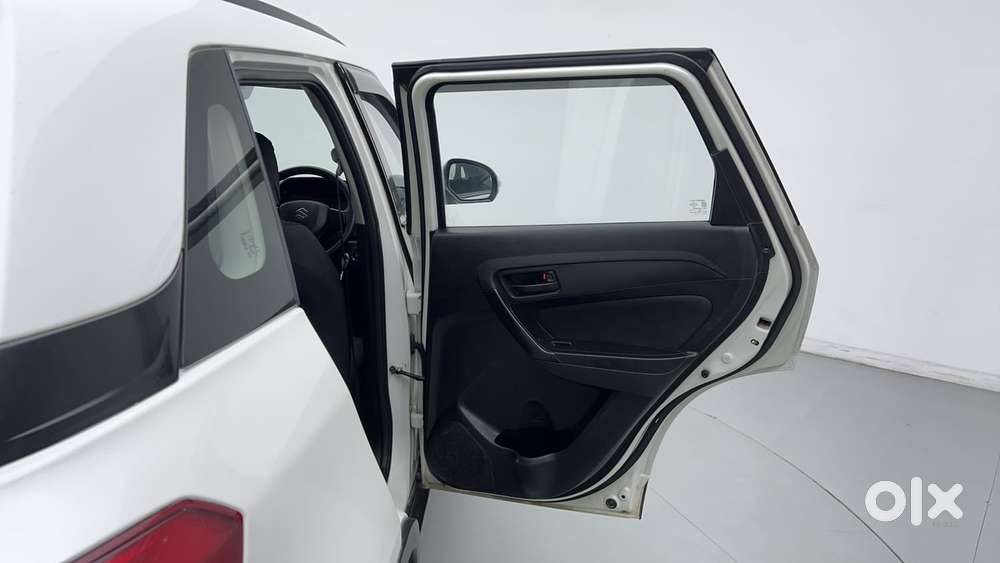 Maruti Suzuki Vitara Brezza 1.5 Vxi, 2022, Cng & Hybrids