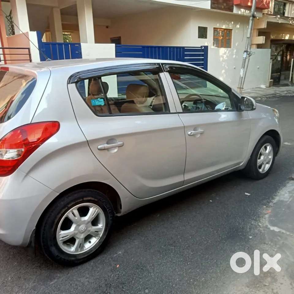 Hyundai I20 Sportz 1.2 Bs-iv, 2011, Petrol