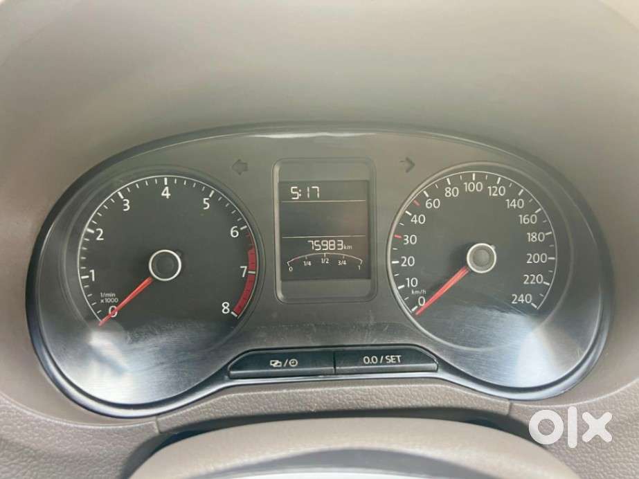 Volkswagen Vento 1.2 Tsi Highline Plus At, 2016, Petrol