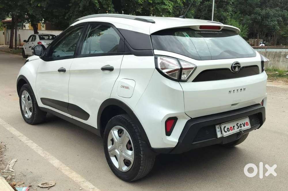 Tata Nexon 1.5 Revotorq Xm, 2023, Diesel