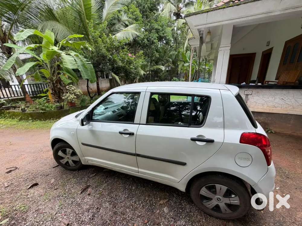 Swift 2010 Lxi Petrol Year