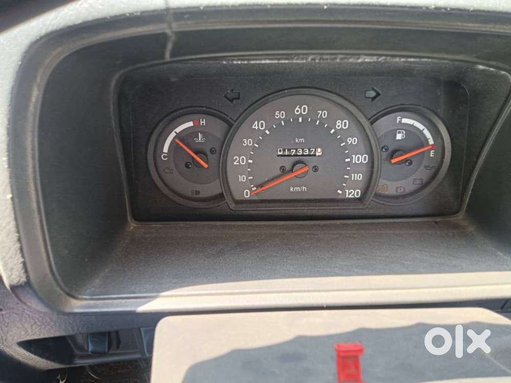 Maruti Suzuki Omni E Mpi Std Bsiv, 2013, Petrol