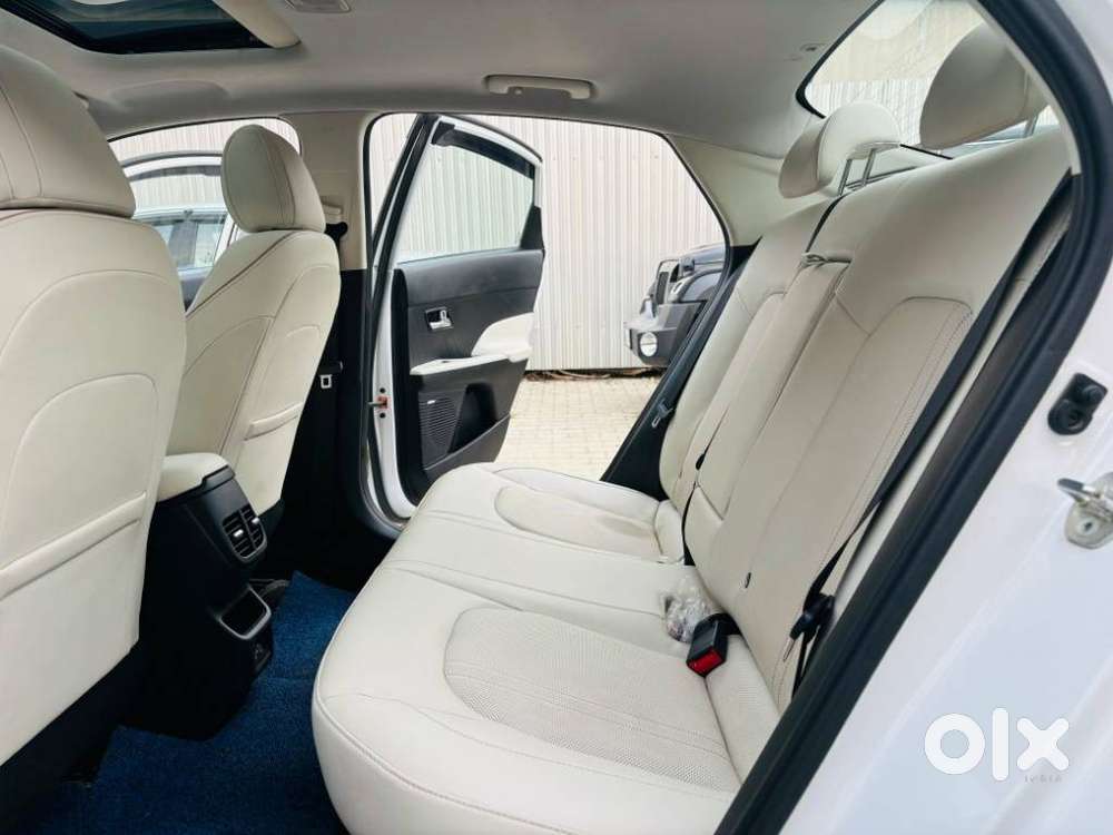 Hyundai Verna 1.5 Sx (o) Vtvt Ivt, 2024, Petrol