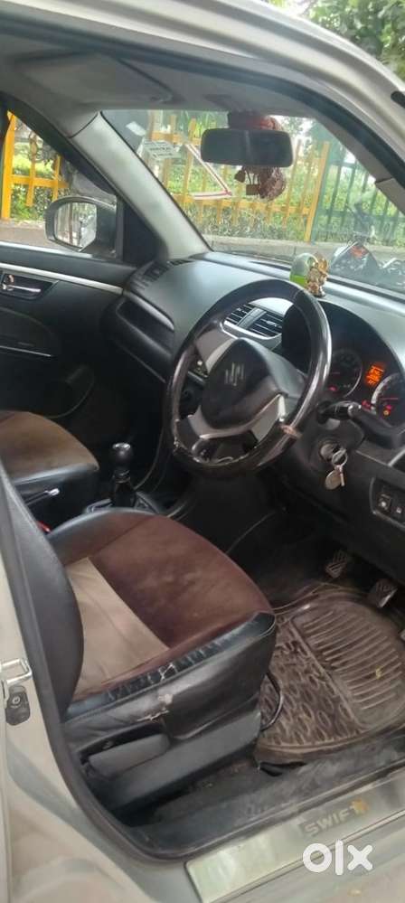 Maruti Suzuki Swift Vxi 1.2 Abs Bs-iv, 2012, Cng & Hybrids