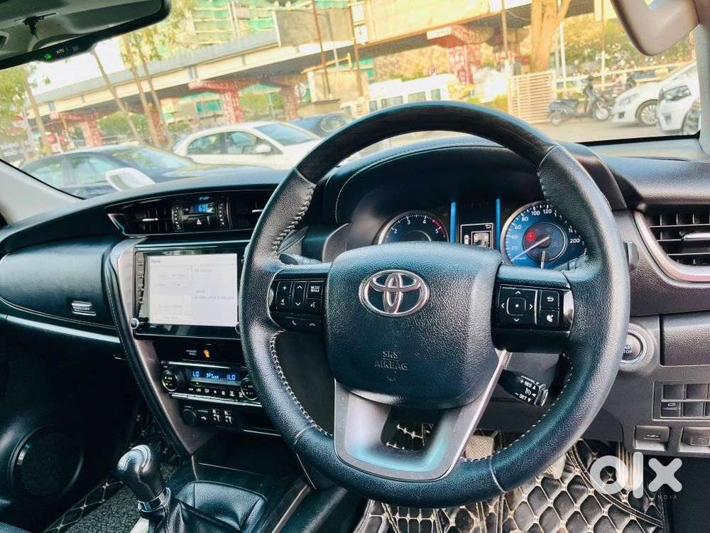 Toyota Fortuner [2021-ongoing] 2.8 2wd Diesel Mt, 2024, Diesel