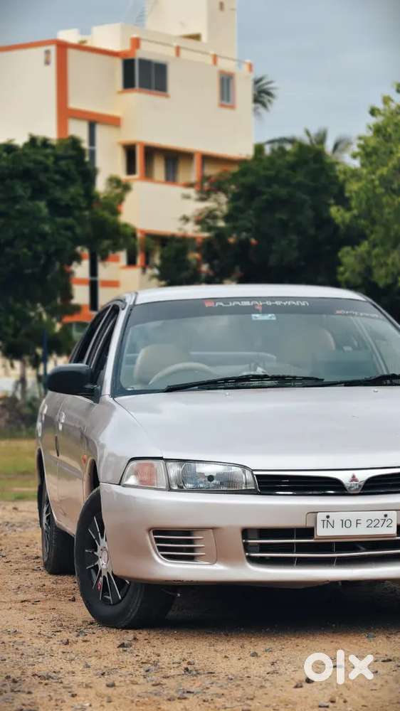 Mitsubishi Lancer 2003 Model