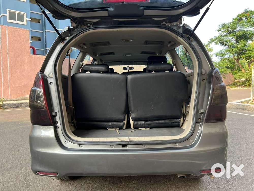 Toyota Innova 2.5 Gx (diesel) 8 Seater Bs Iv, 2014, Diesel