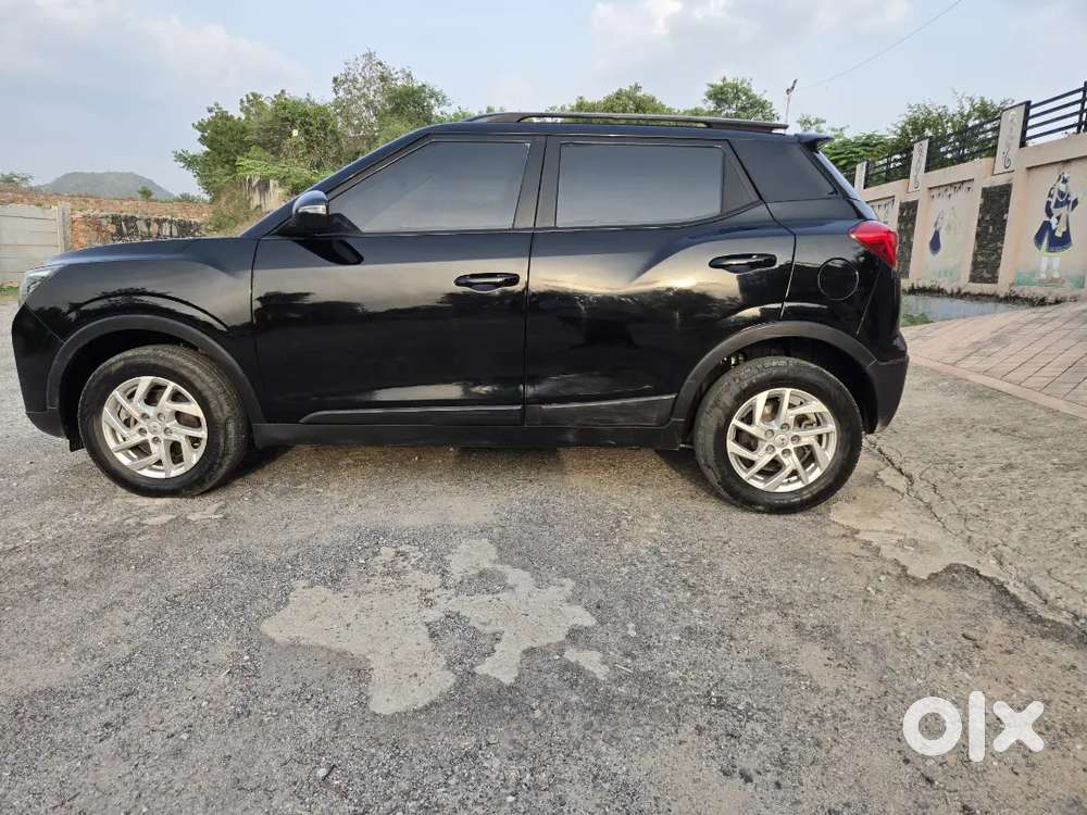 Mahindra Xuv300 1.5 W8 2023