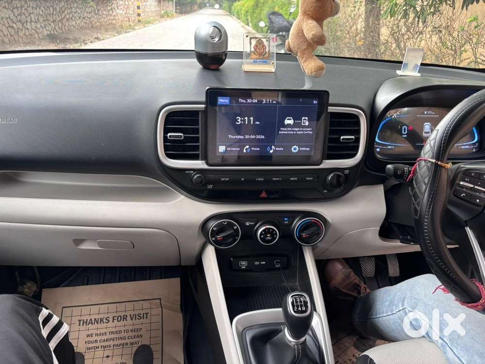 Hyundai Venue 2023 Petrol 12000 Km Driven