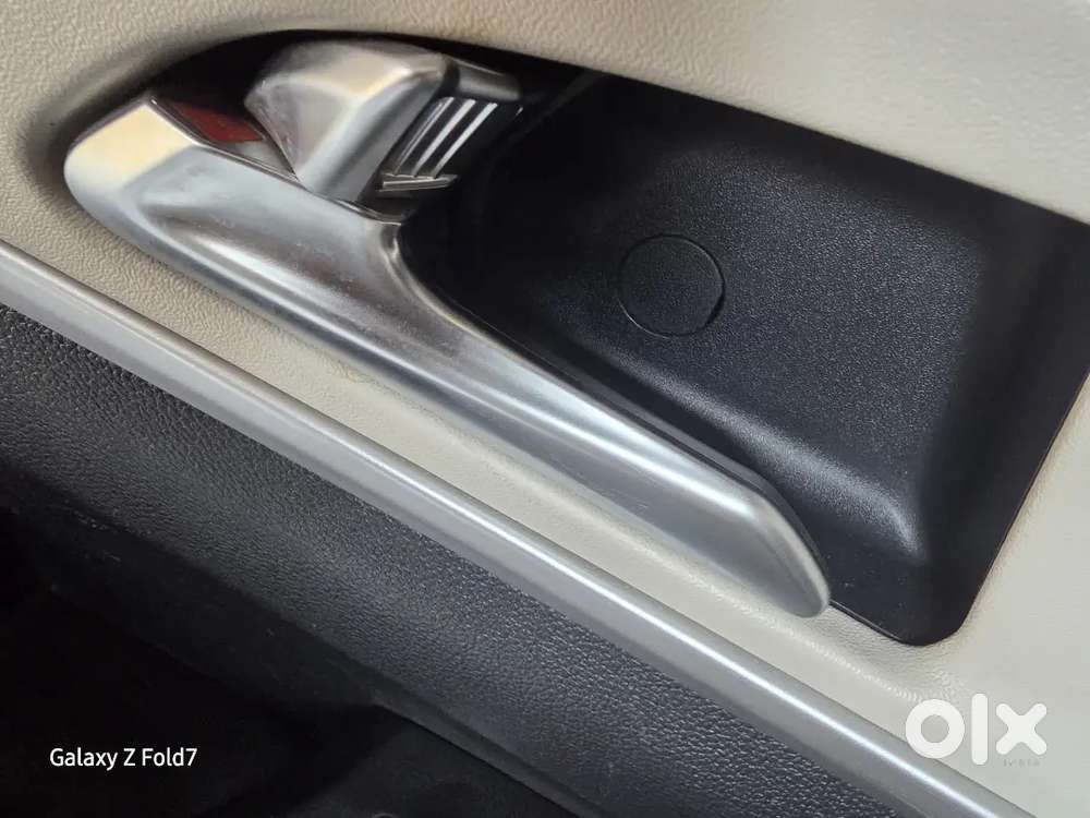 Mahindra Xuv700 2022 Diesel 120000 Km Driven