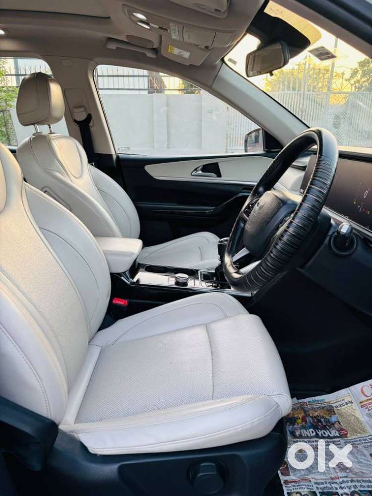 Mahindra Xuv700 Ax7l 6 Str At, 2023, Diesel