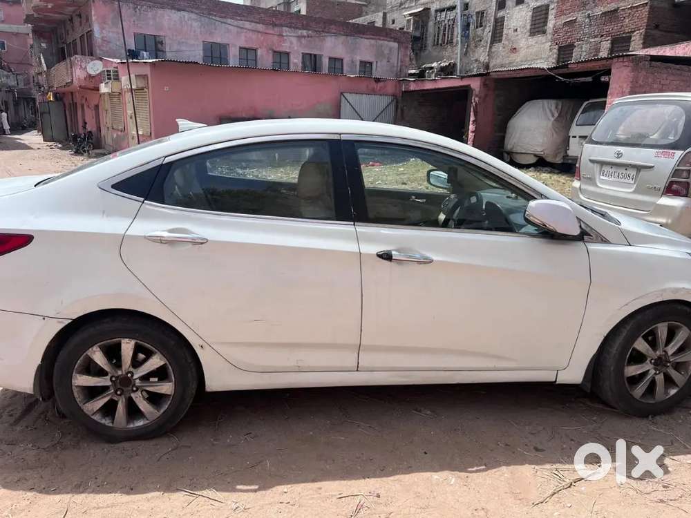 Hyundai Verna 2012 Best Interior Good Condition Interior