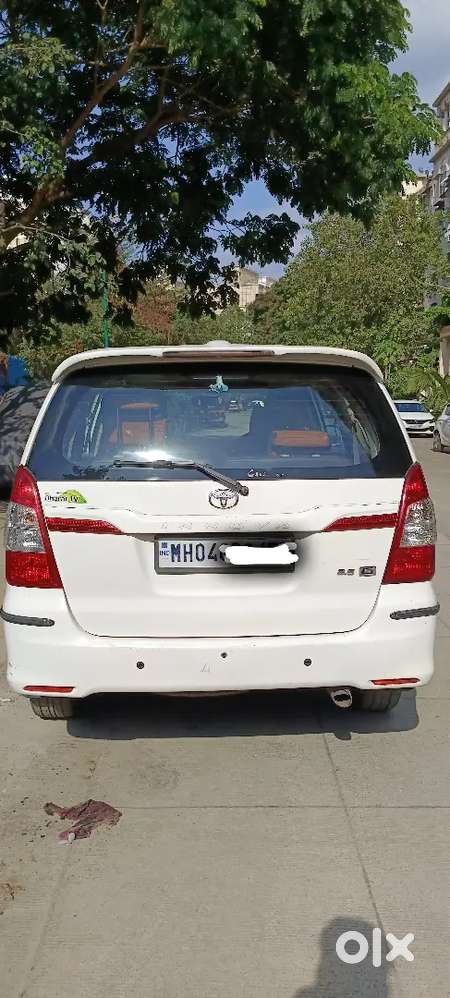 Toyota Innova 2014