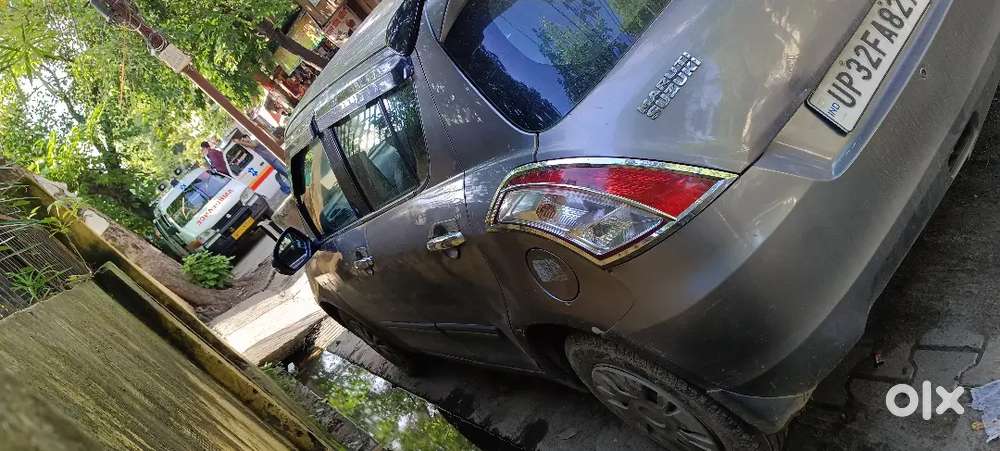Maruti Suzuki Swift 2013 Diesel 123000 Km Driven