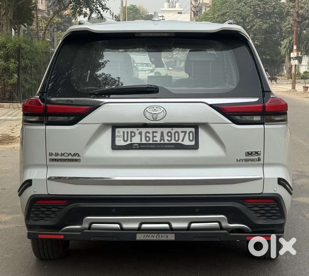 Toyota Innova Hycross 2.0 Vx Hybrid 7 Str, 2024, Petrol